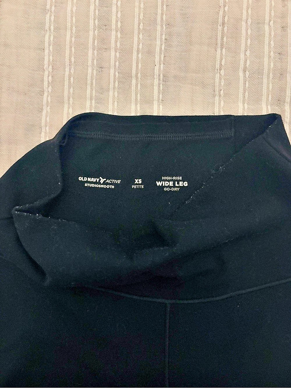 Old Navy High-Rise Wide Leg Pants Wide Leg Pants in Black Size XS (Black Jack)
